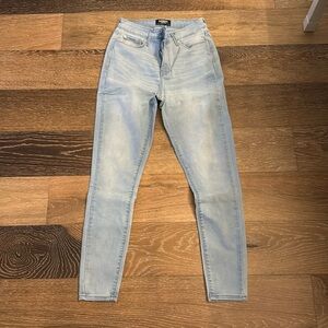 Denizen by Levi’s jeans